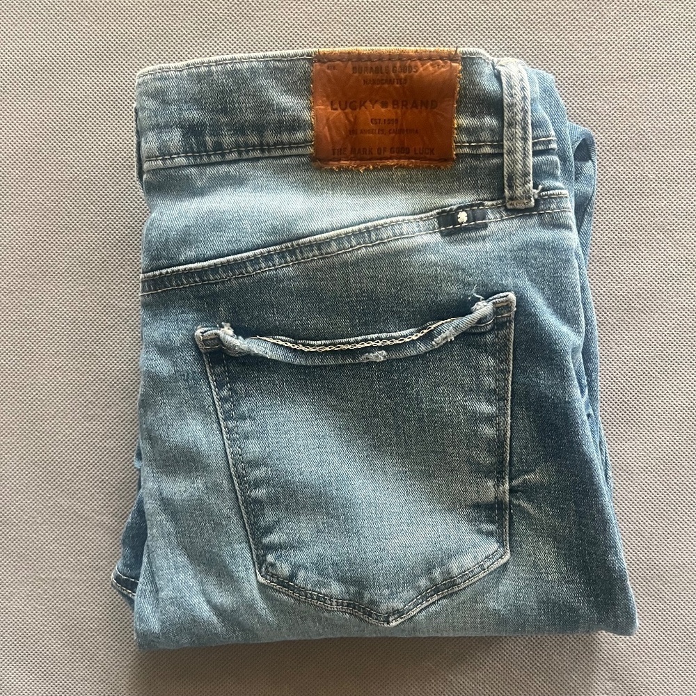 Lucky Brand Denim Light Wash Blue Jeans Brooke Crop Size 8/29 Woman’s Pants